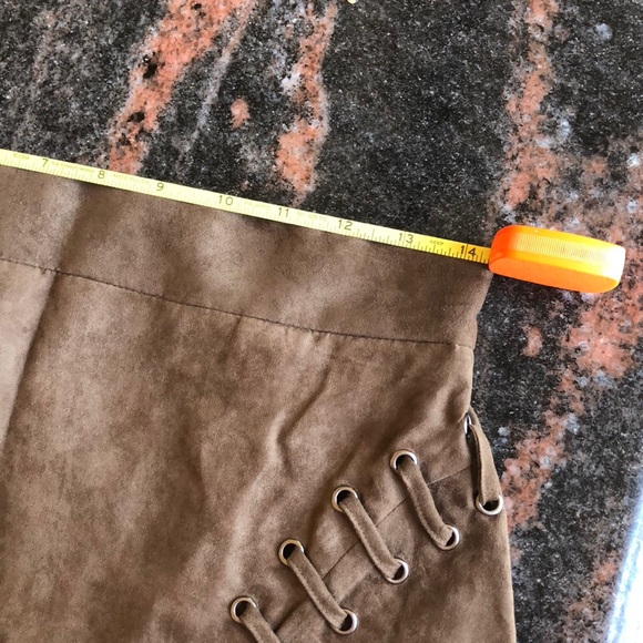 LF Suede Skirt - Picture 4 of 4